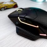 Corsair Dark Core RGB Pro SE wi-fi gaming mouse