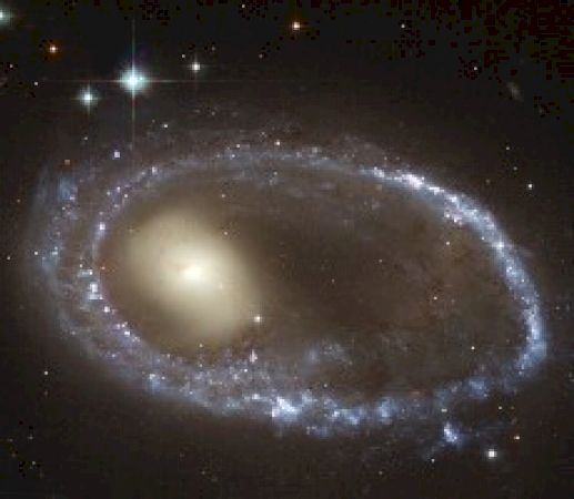 cyborg-method-of-human-intelligence-and-ai-discovers-40,000-new-ring-galaxies
